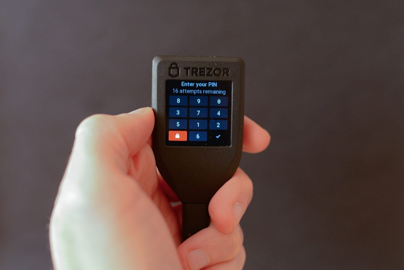 Trezor Suite v25.4.2 Interface